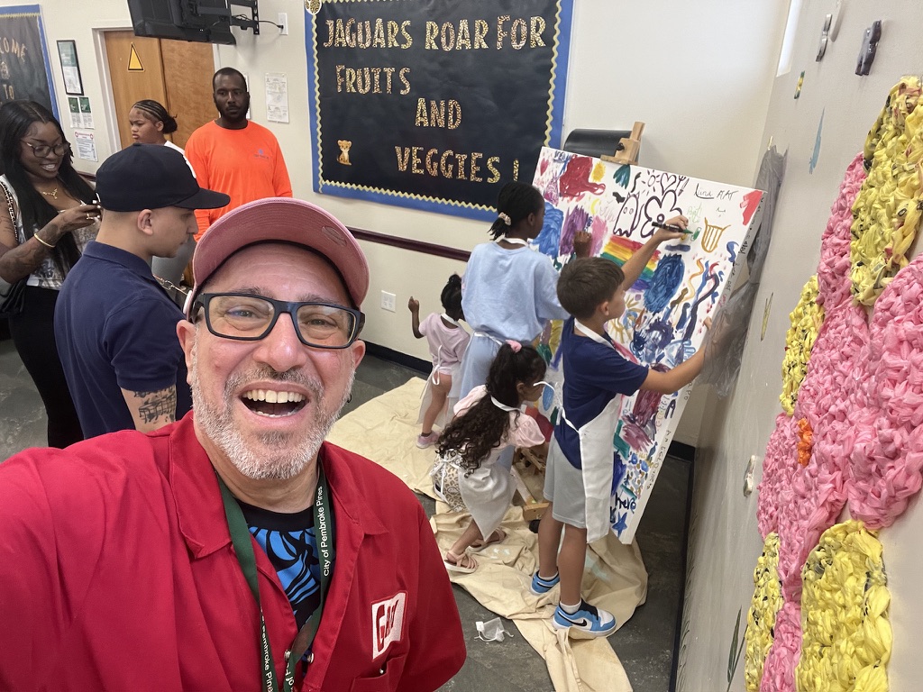 Gary Gore leading a hands-on community art workshop